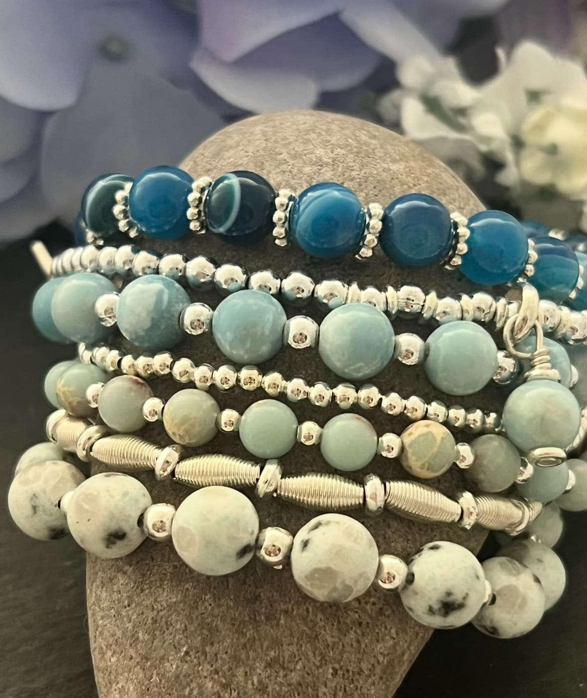 Výroba ručne robených šperkov v ateliéri Blestesk Handmade
